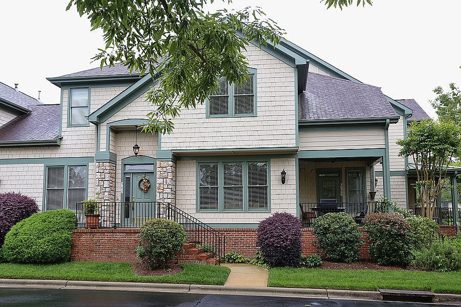 1st image of 302 Presque Isle Ln #300