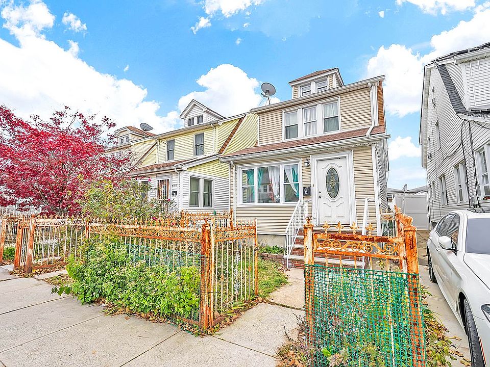 1st image of 110-32 207th St