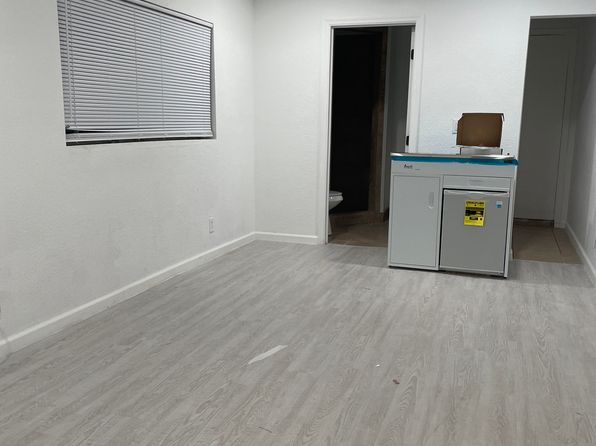 1340 W 33rd St UNIT 2
