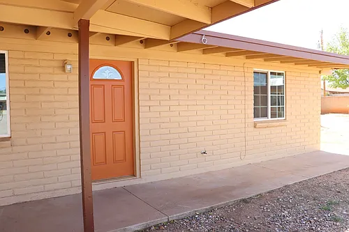 1052 S Chaparral Cir Photo 1