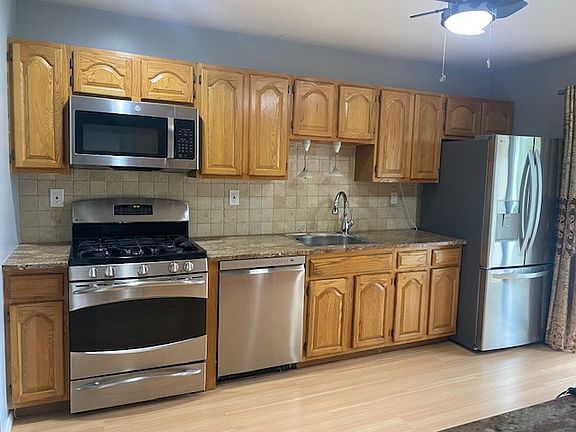 2nd image of 260 Crabtree Ct