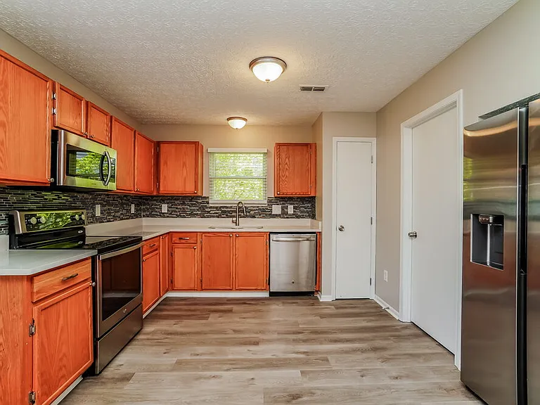 9202 Rhode Island Way — Photo 9