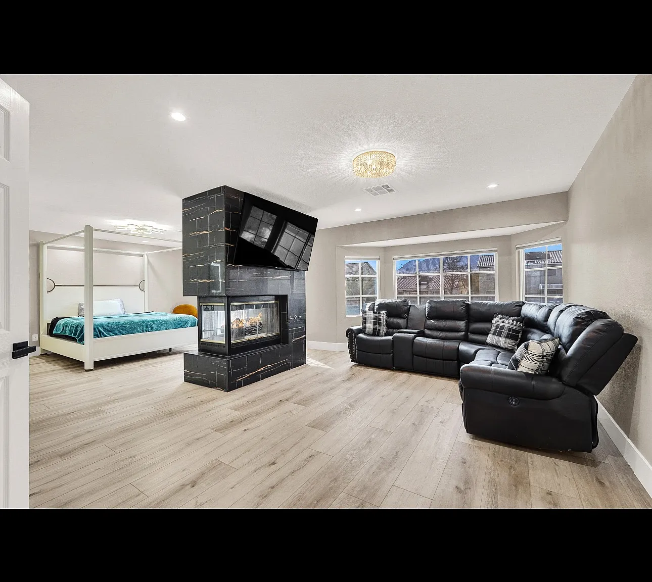 5 bed, 4861 sqft, $6,500 — Photo 4