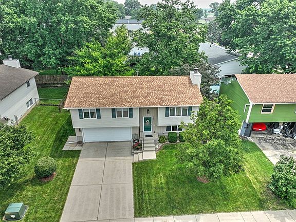 2nd image of 976 S Green Meadow Dr