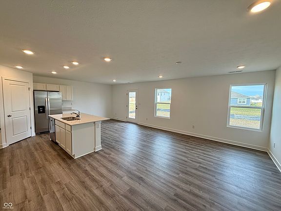 7th image of this home