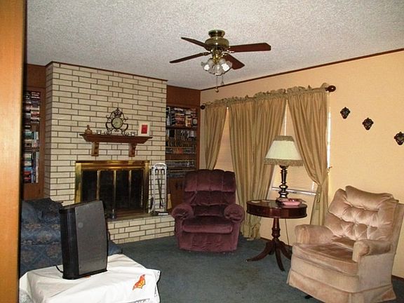 3rd image of 139 Sequoia Dr