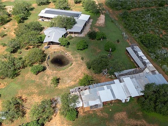 4th image of 220 Delmita Rd