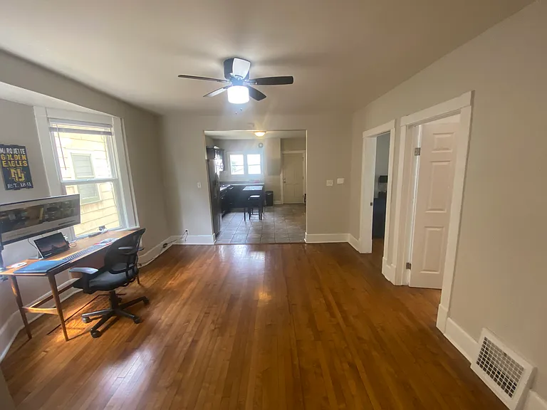 2725 N Bremen St — Photo 3
