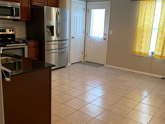 2nd image of 2615 Whispering Woods Ct