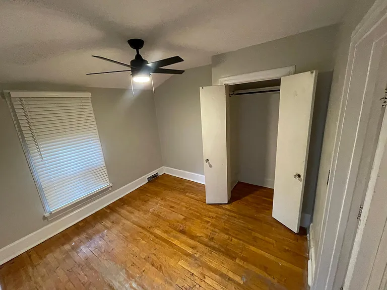 921 W Kalamazoo Ave #4 — Photo 3