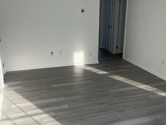 2nd image of 414 19th St