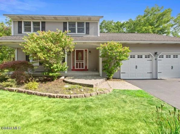 39 Meadow Lane, Albany, NY 12208