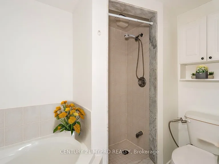 98 Cornell Park Ave #B202 — Photo 30