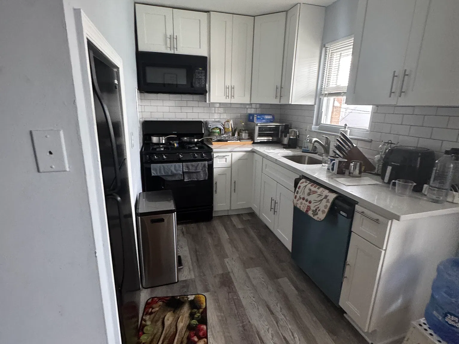 218 Cliff St — Photo 3