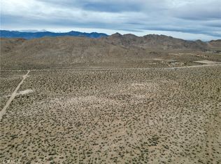 31300 Cove Rd, Lucerne Valley, CA 92356