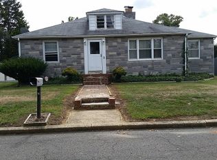 2 Stanton Ave, Bordentown, NJ 08505
