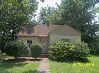 12 Clover St, Hampton, VA 23669