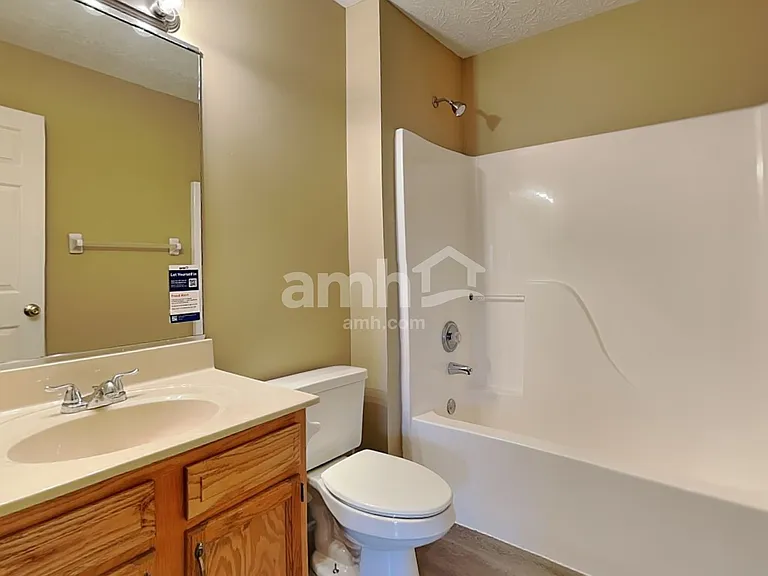 440 Dexter Ct — Photo 14