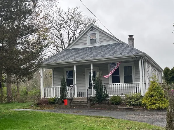 330 Chase Rd, Dartmouth, MA 02747