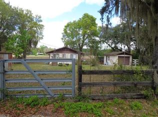 17361 SE 65th St, Ocklawaha, FL 32179