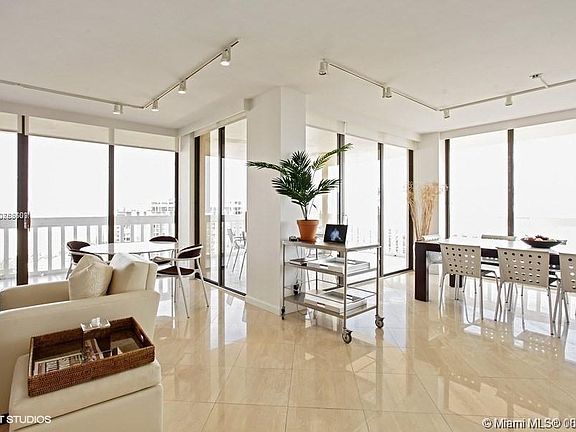 4th image of 19355 Turnberry Way APT 27K