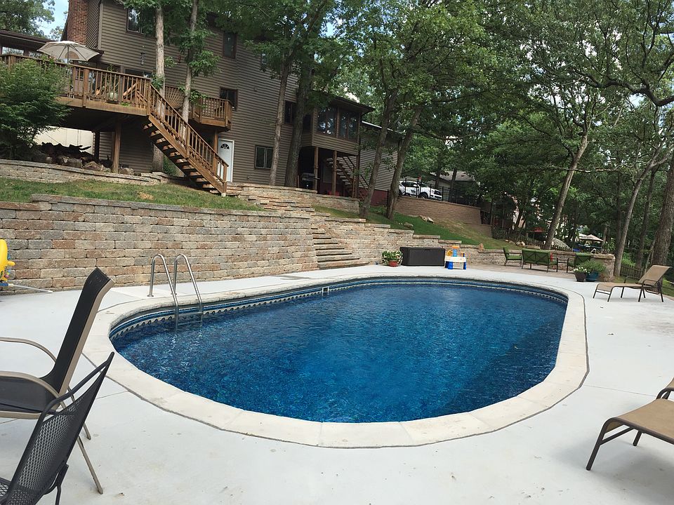 1st image of 9211 Matthews Ln