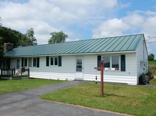 11255 Slayton Rd, Cato, NY 13033