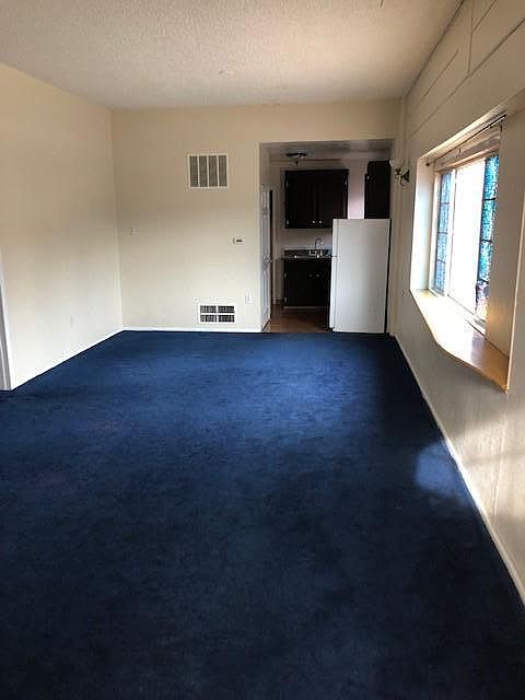 Living Room and Entrance