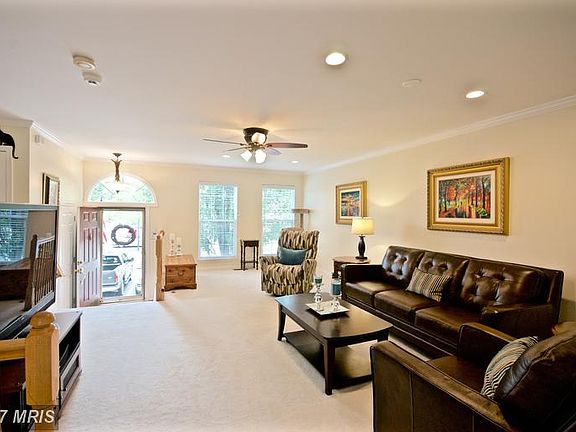 4th image of 8234 Humphrey Ln
