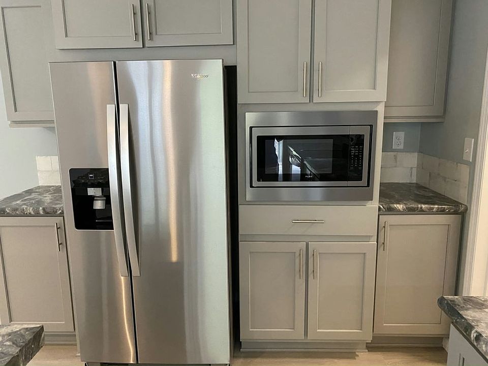 1st image of 900 N Broad St #2YRQEC