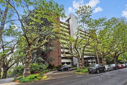 Lamplighter Condominiums