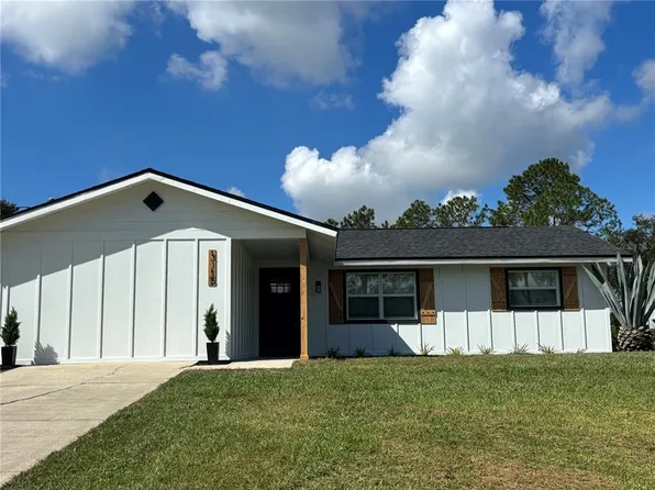 3115 Foxwood Blvd, Zephyrhills, FL 33543