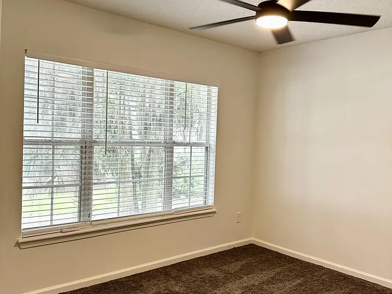 2298 Huckins Ct — Photo 13