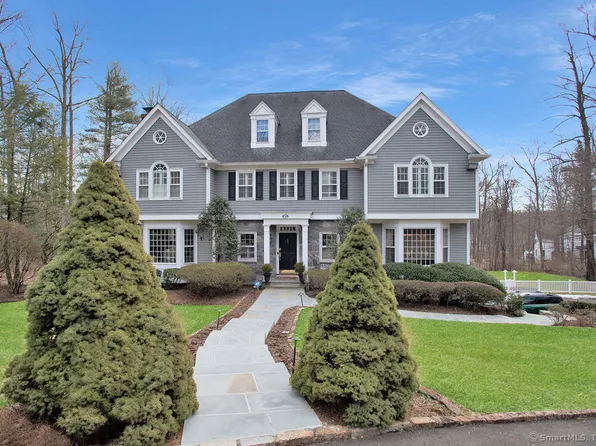 9 Twin Pond Lane, New Canaan, CT 06840