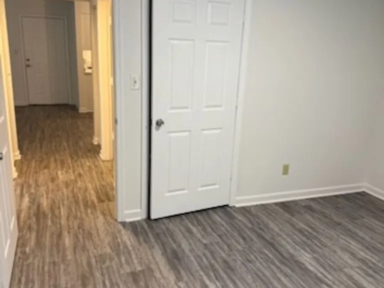 3404 Dill St NE #409 — Photo 8