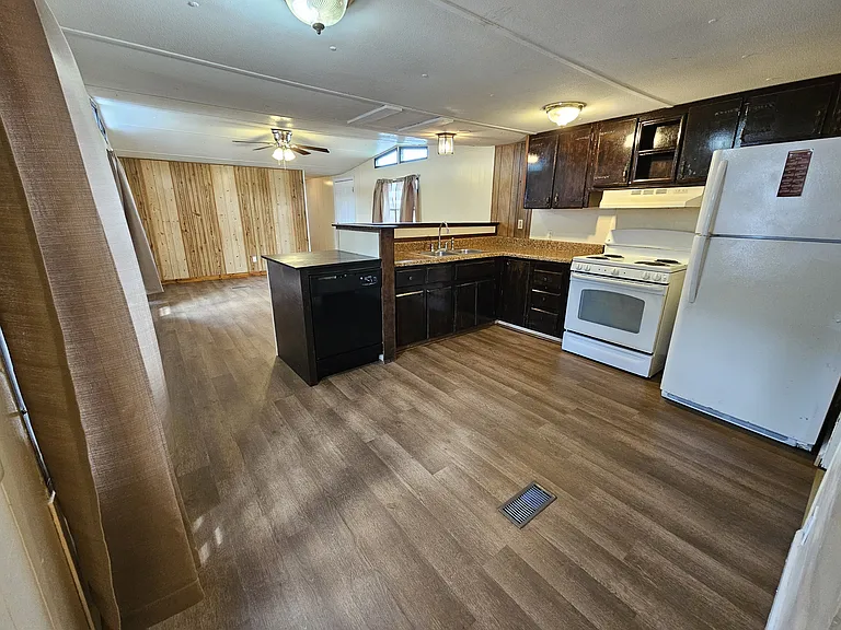 607 Tater Peeler Rd #15 — Photo 4