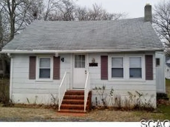 15 W 4th St, Seaford, DE 19973