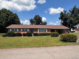 300 Christian Dr, Bloomfield, MO 63825