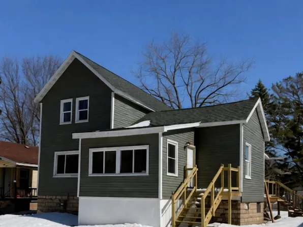 810 4th St, Menominee, MI 49858