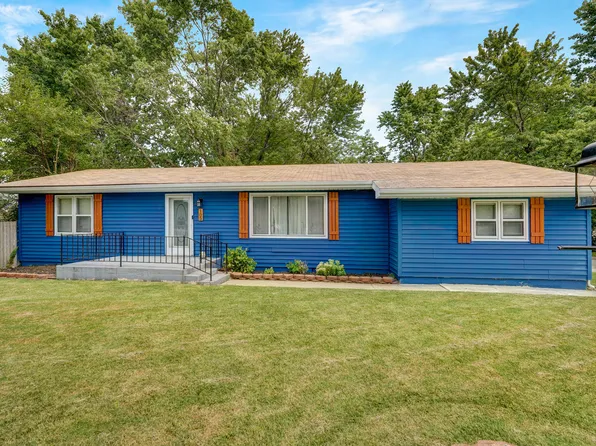 105 E Meadowbrook Avenue, Clever, MO 65631