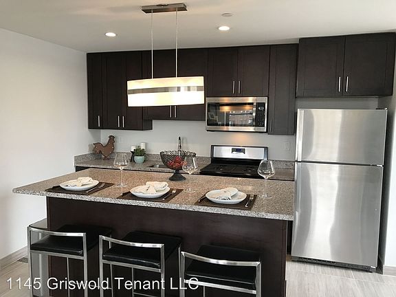 2nd image of 1145 Griswold St Unit 0605