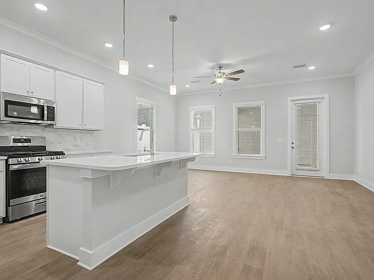 4065 Four Oaks Blvd — Photo 13