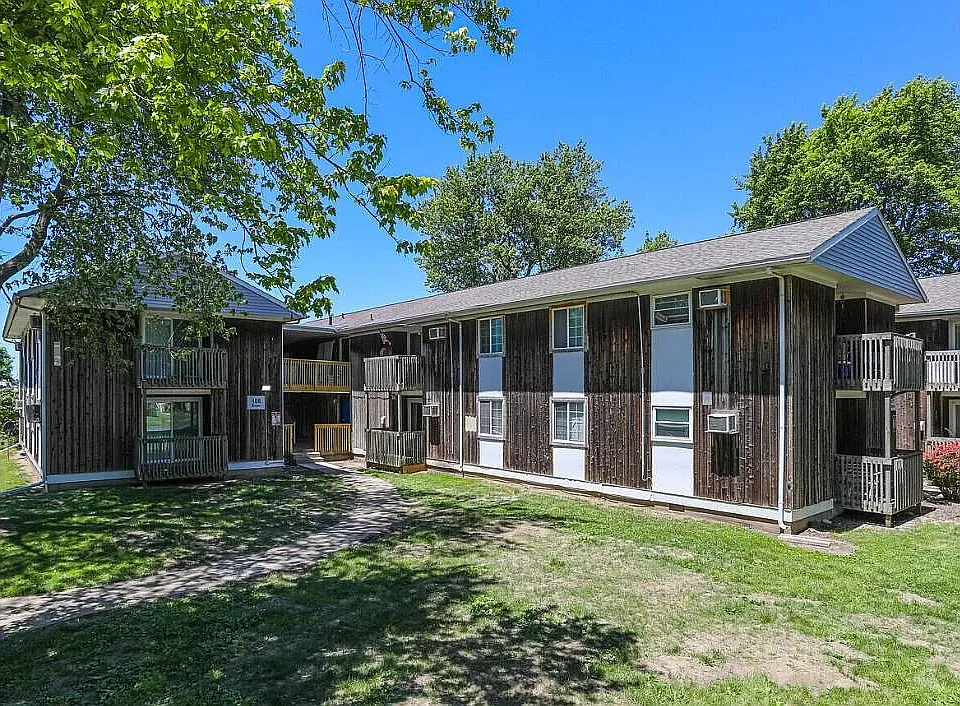 Windcrest Apartments