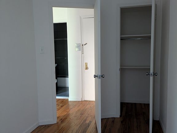 3rd image of 107 Boerum Pl APT 4