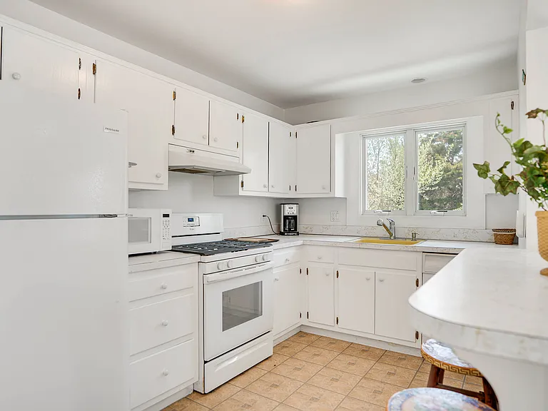 56 Mako Ln — Photo 6