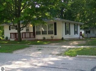 122 Penrith Ave, Alma, MI 48801