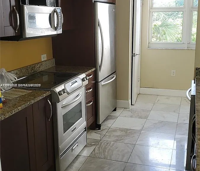 19900 E Country Club Dr #310 — Photo 6