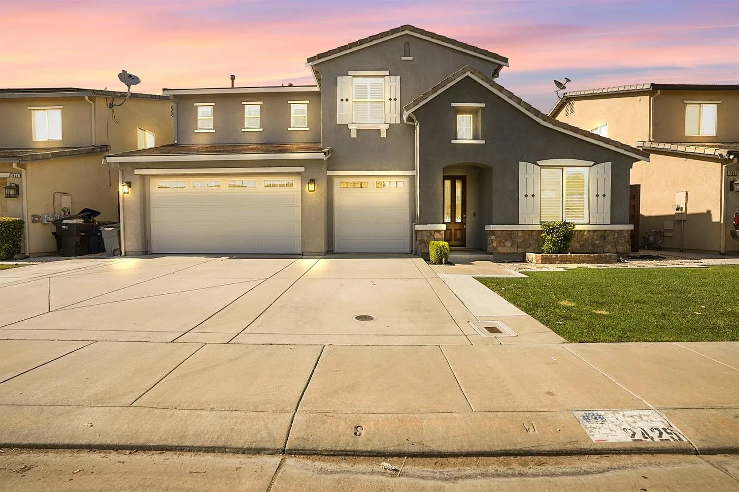 2429 Ventana View Way photo 1
