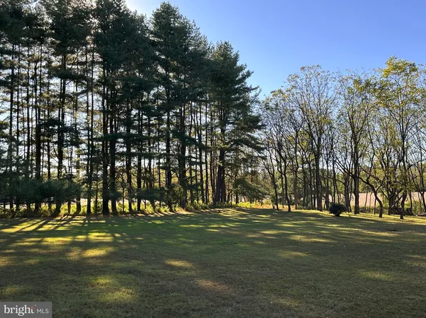 6321 Saw Mill Rd, New Hope, PA 18938