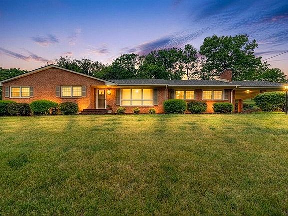 3rd image of 5105 Medmont Cir SW